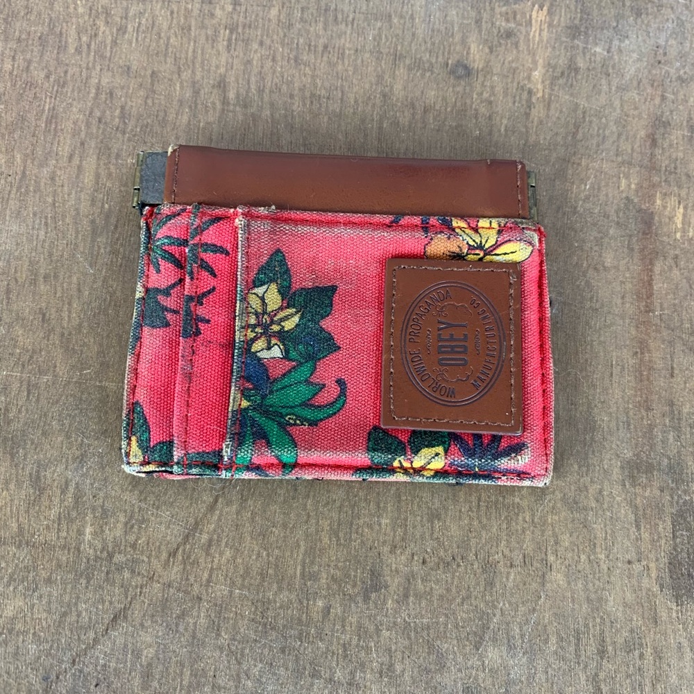 Obey wallet